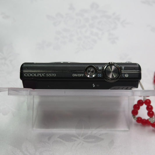Nikon Coolpix S570 ♡ Comes with ❥ Camera & Original Box ❥